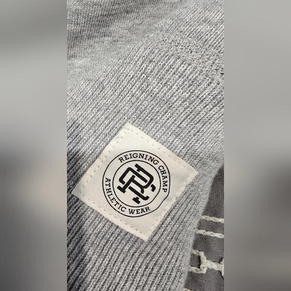 Reigning Champ Athletic Wear Grey Crewneck Sweatshirt Size Small - Picture 2 of 5